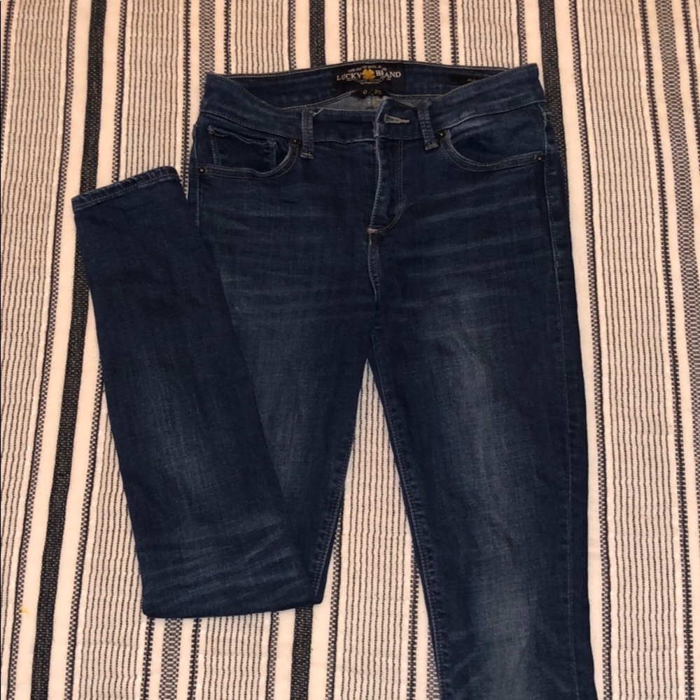 dark blue jeans